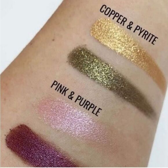 MARY KAY FOIL EYE SHADOW DUO IN PINK AND PURPLE - Picture 2 of 5